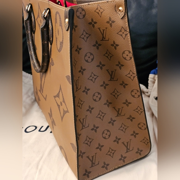 Monogram Giant OnTheGo GM Tote Reverse Canvas Brown Torron Handles Italy - Picture 17 of 17